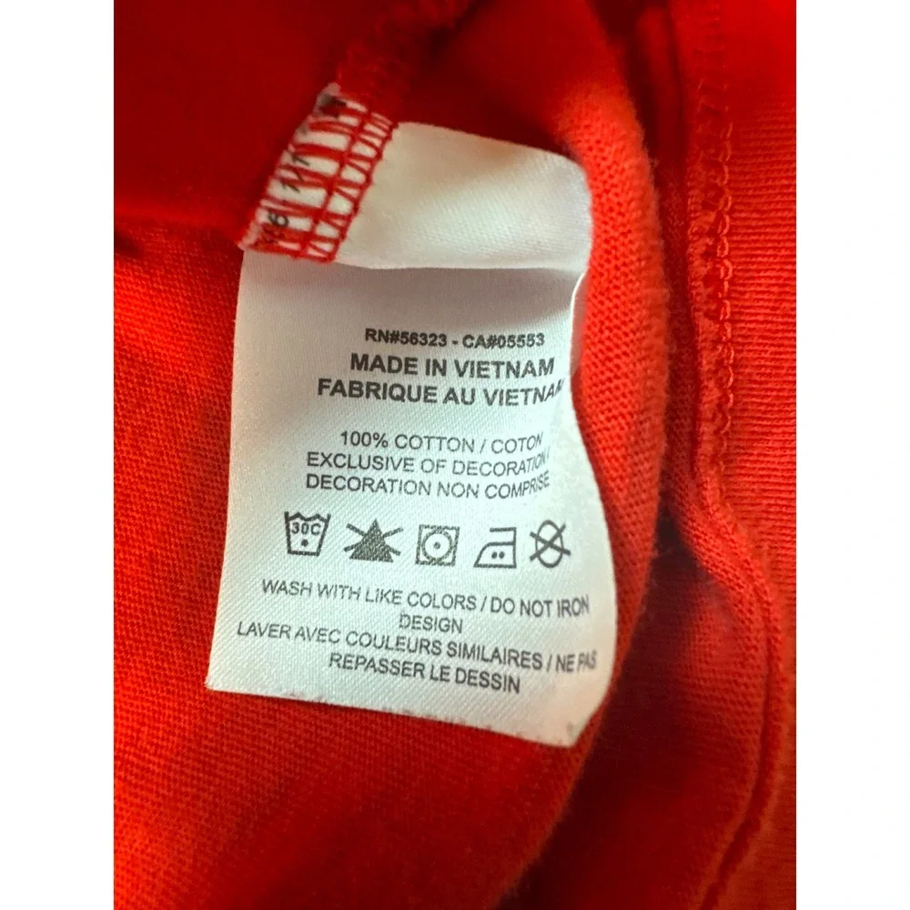 Nike Mens The Nike Tee Red Short Sleeve Futura Logo Cotton T-Shirt Size Small
